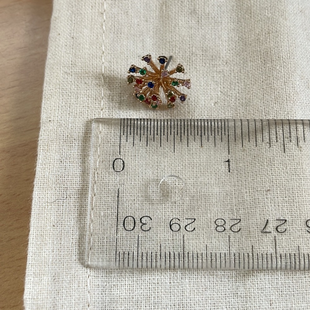 NWT J.Crew earring multicolor 0,5 inch - Picture 3 of 3